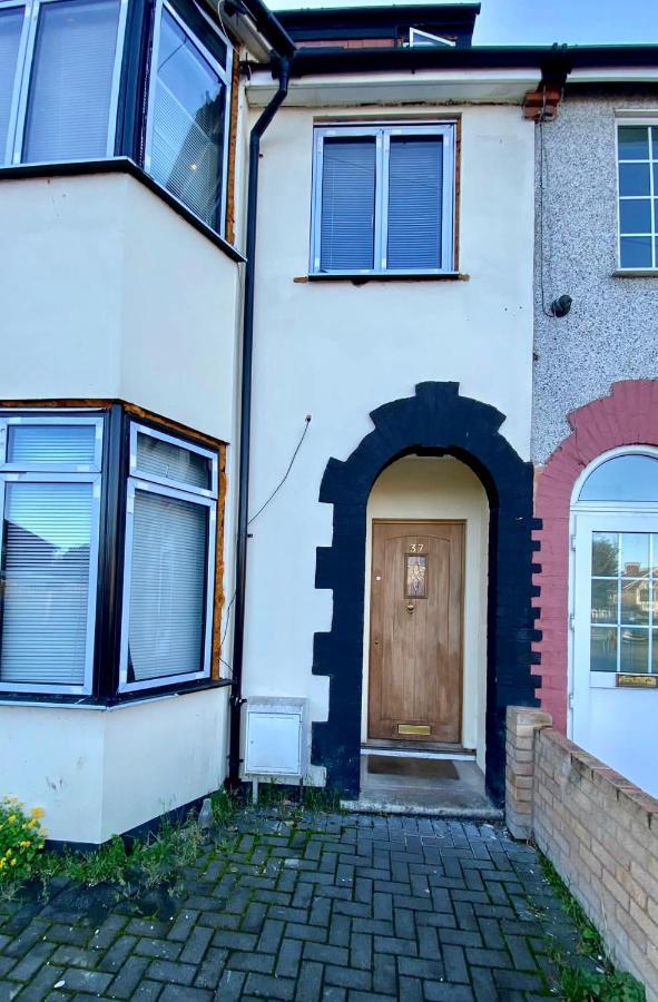 Large House Close To Greenwich 엘섬 외부 사진