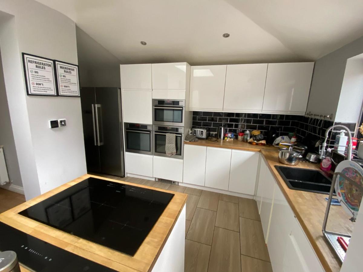 Large House Close To Greenwich 엘섬 외부 사진